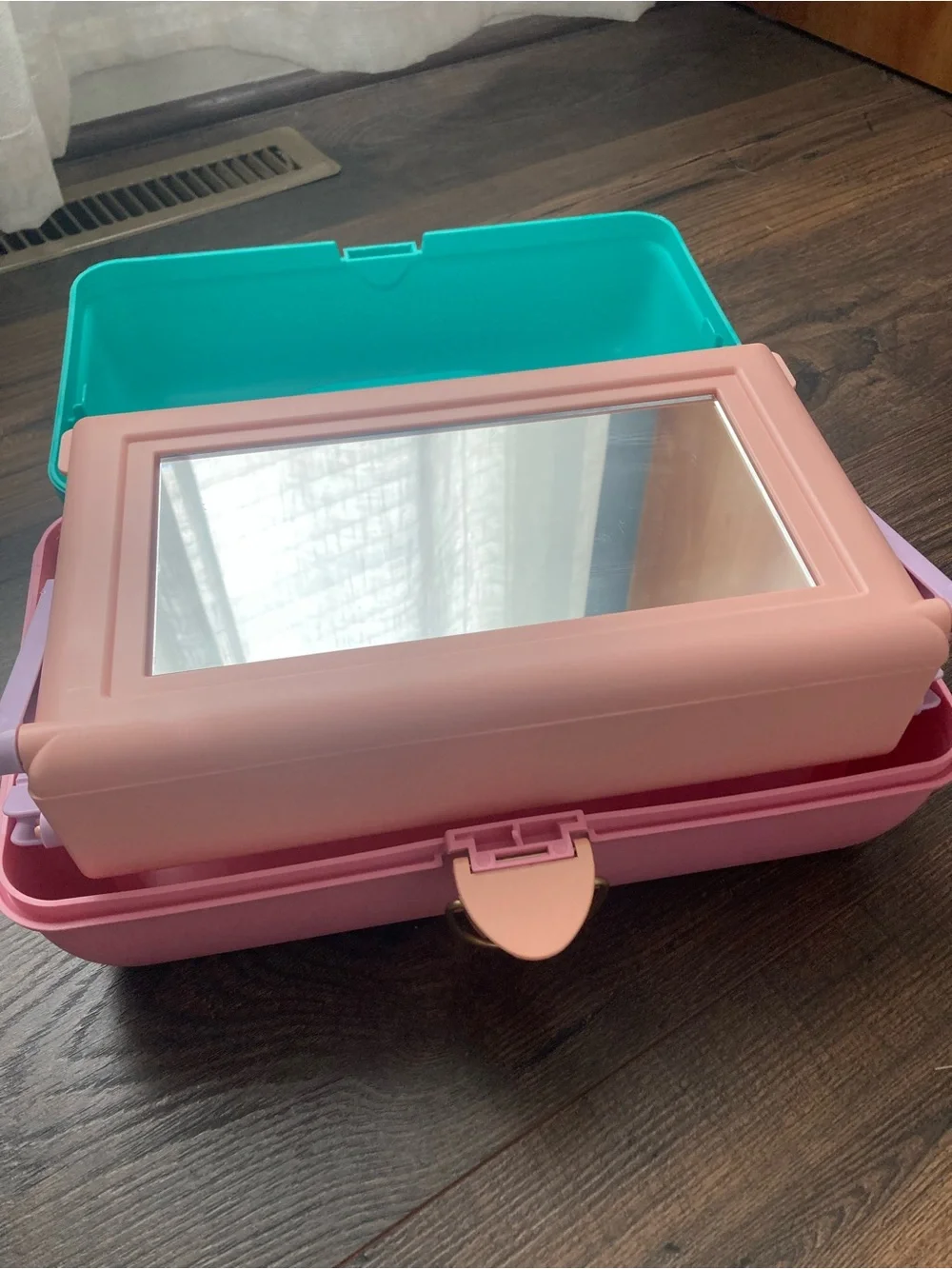 Vintage 80/early 90s caboodle in perfect condition